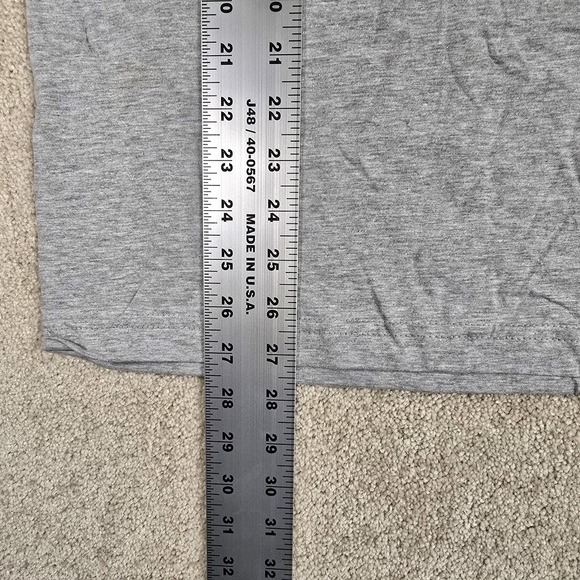 NWT Men's Grey PROUD BY DESIGN Shine A Light on‎ Black Excellence Small - Picture 3 of 6